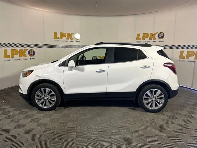Used 2020 Summit White Buick Preferred image 7