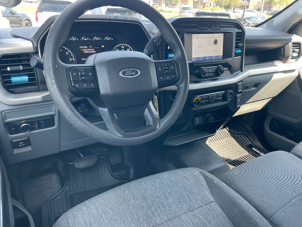 Used 2022 Oxford White Ford XL image 4