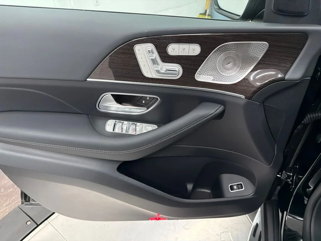 New 2026 Black Mercedes-Benz GLE 350 image 16