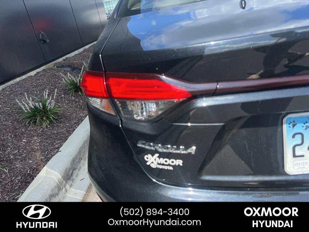 Used 2020 Black Sand Pearl Toyota XLE image 18