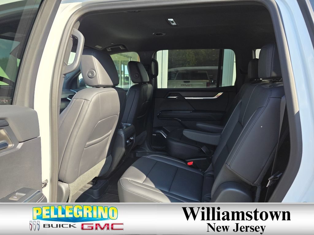 Used 2024 Summit White GMC Elevation image 5