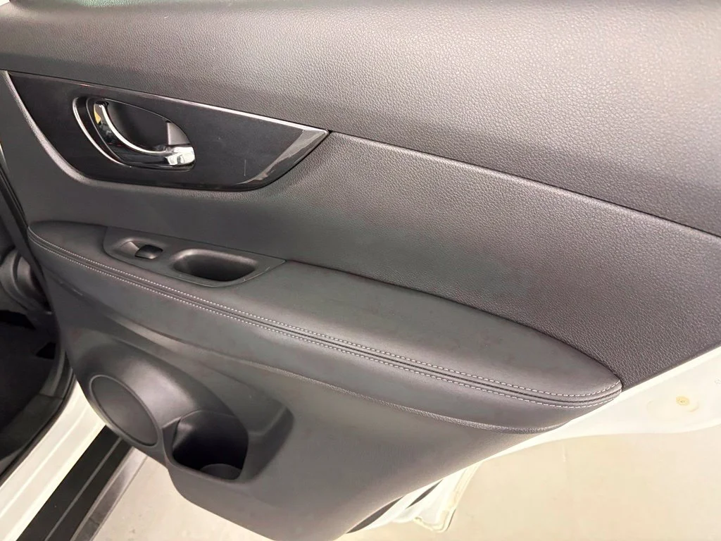 Used 2019 White Nissan SV image 39