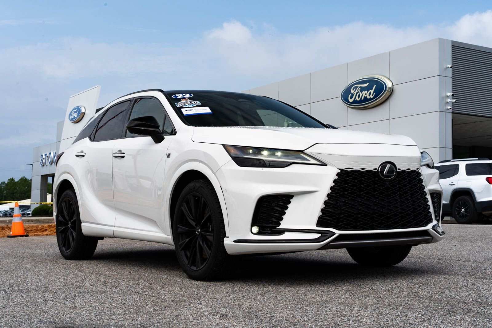 Certified Used 2023 White Lexus 500h F SPORT Performance image 1