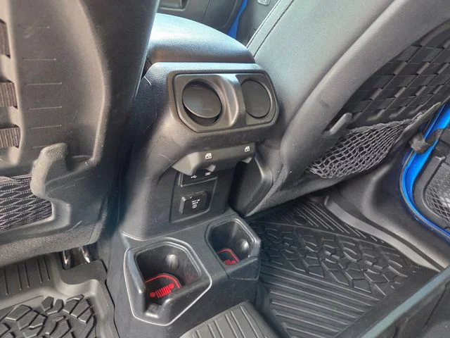 Certified Used 2020 Blue Jeep Mojave image 8