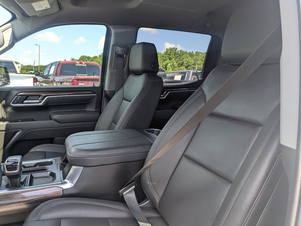 Used 2026 Summit White Chevrolet LT image 14