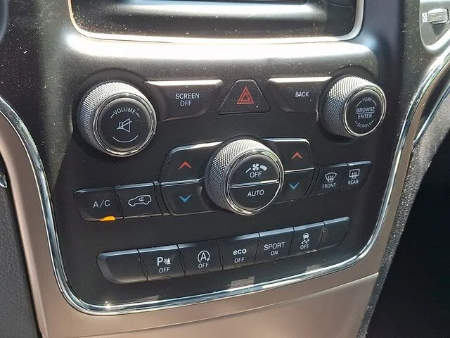 Used 2017 Red Jeep Limited image 21