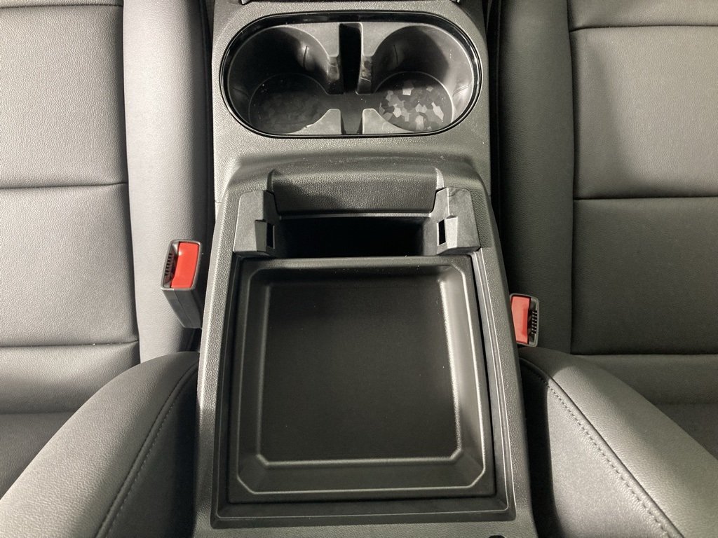 2026 Chevrolet Colorado Trail Boss photo 2