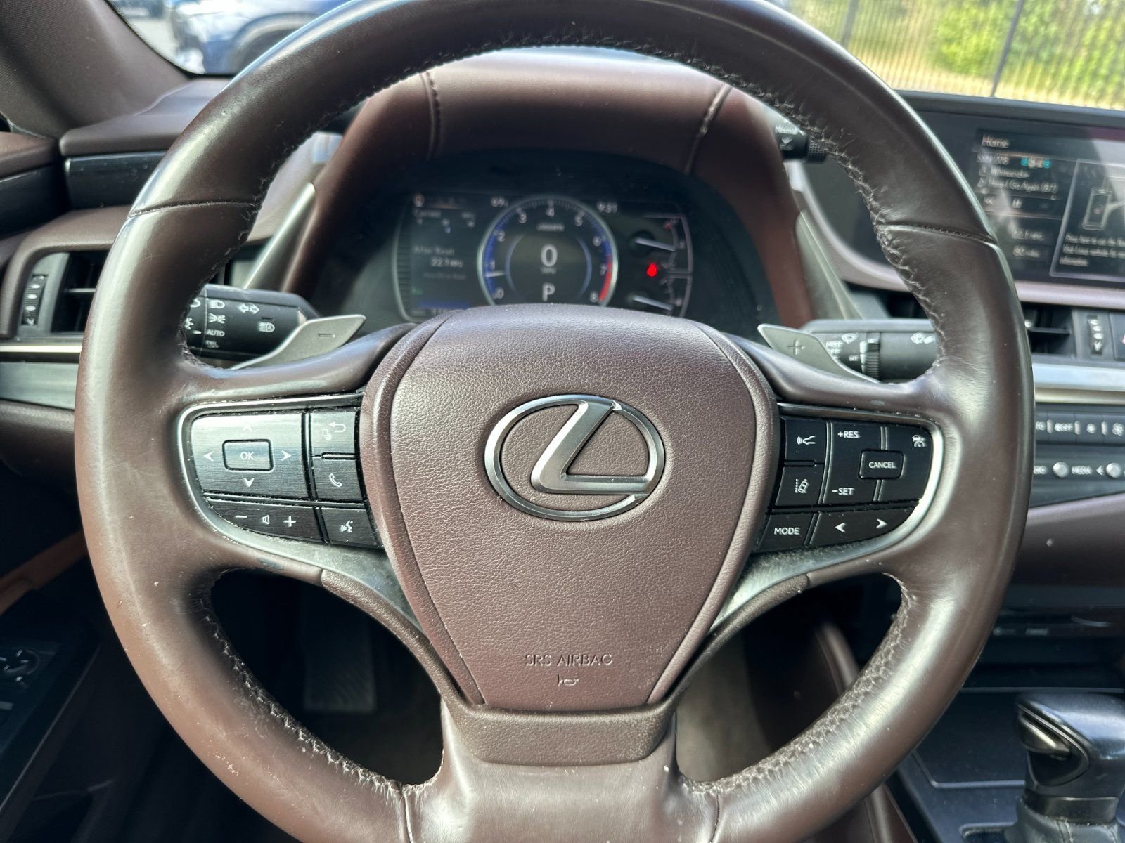 Used 2020 White Lexus 350 image 22