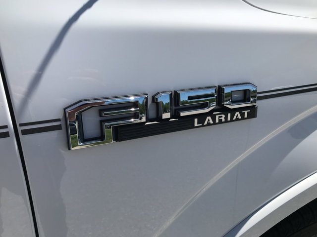 Used 2020 Oxford White Ford LARIAT image 8