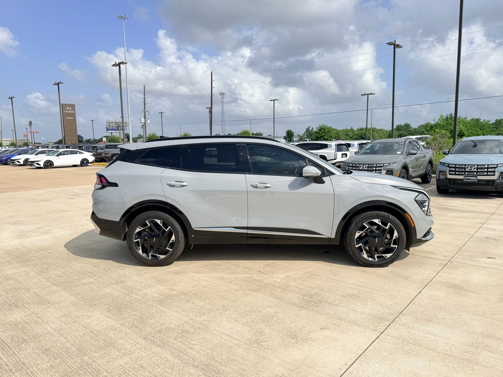 Used 2023 Wolf Gray Kia SX-Prestige image 6