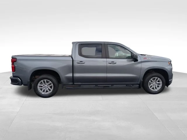 Used 2021 Satin Steel Metallic Chevrolet RST image 7