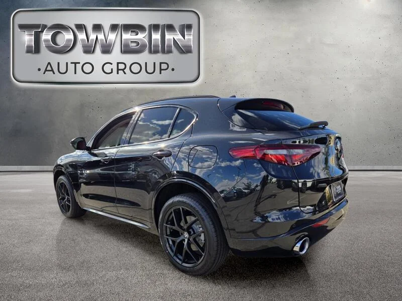 Used 2021 Black Metallic Alfa Romeo RWD image 6