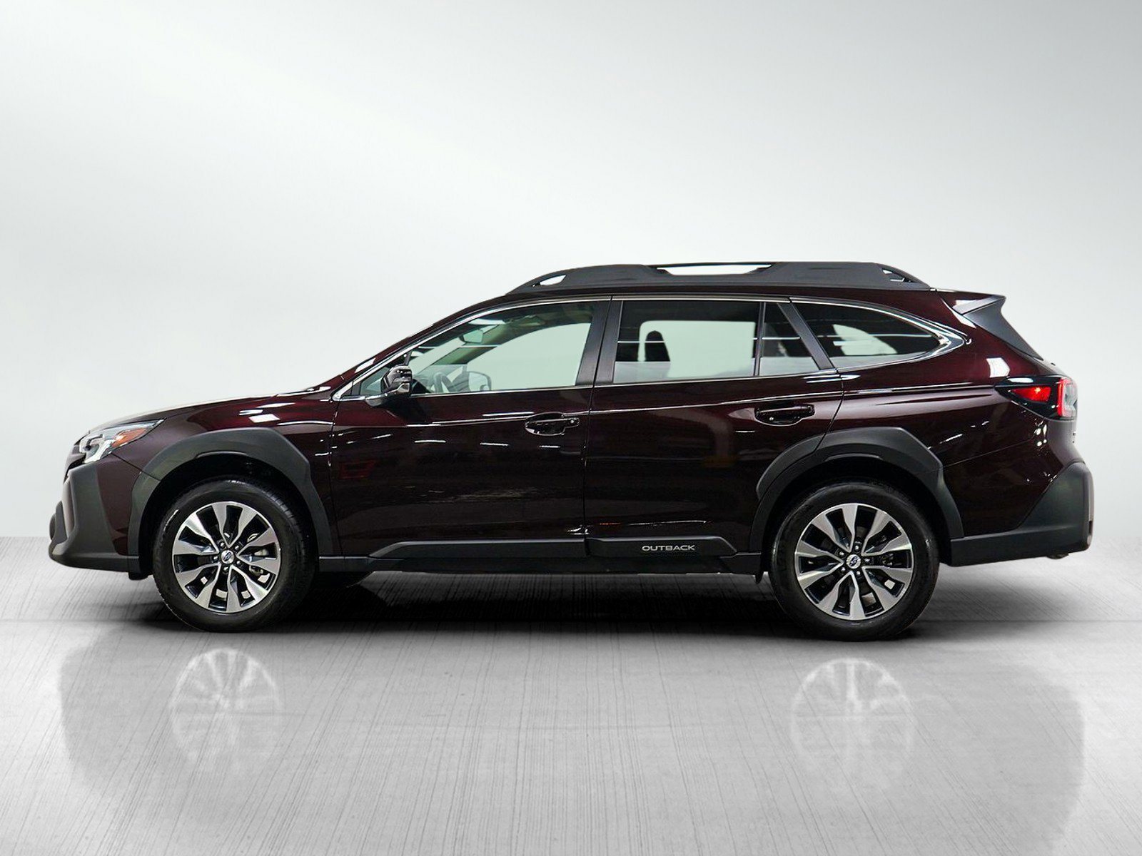 Used 2023 Subaru Outback Limited with VIN 4S4BTGND8P3150575 for sale in South Saint Paul, Minnesota
