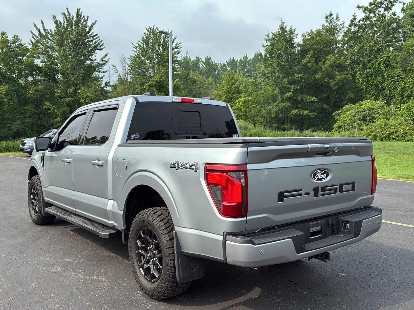 Used 2024 Iconic Silver Ford XLT image 19