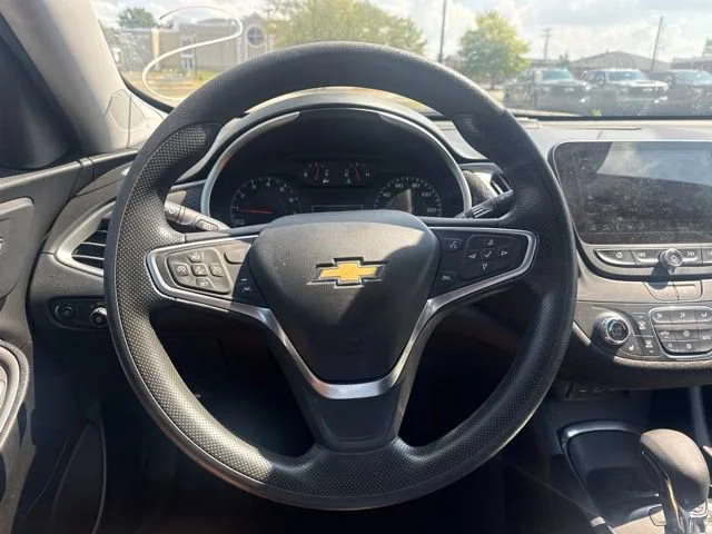 Used 2023 STERLING GRAY METALLIC Chevrolet LT image 11