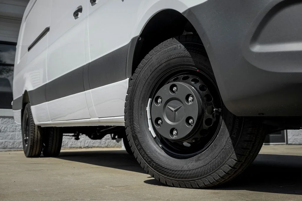 New 2026 Arctic White Mercedes-Benz Cargo 170 WB image 7