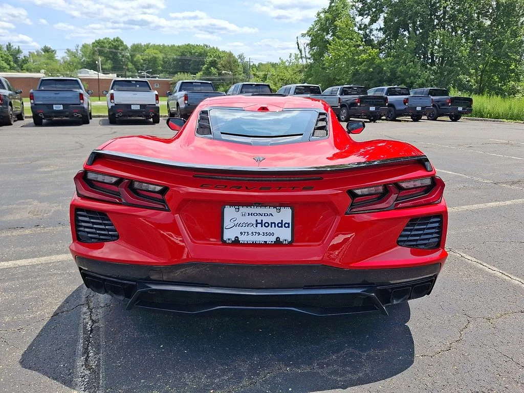 2024 Chevrolet Corvette 2LT - Photo 5