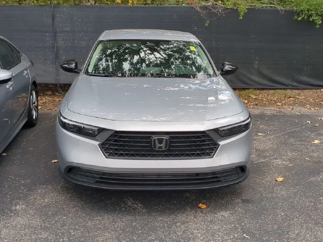 Used 2025 Solar Silver Metallic Honda LX image 2