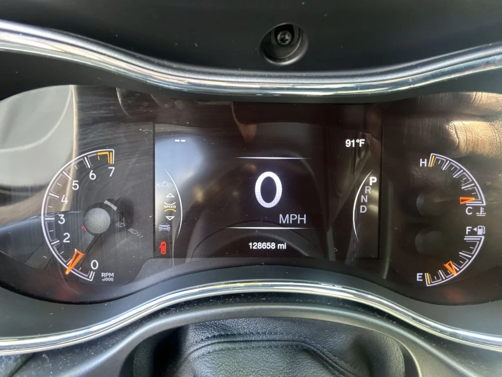 Used 2018 White Jeep Altitude image 15