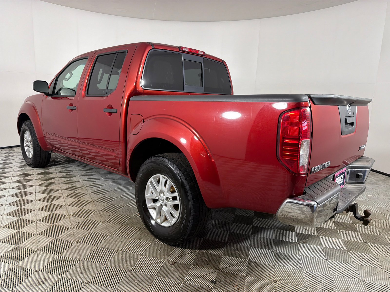 Used 2016 Cayenne Red [Red] Nissan SV image 5