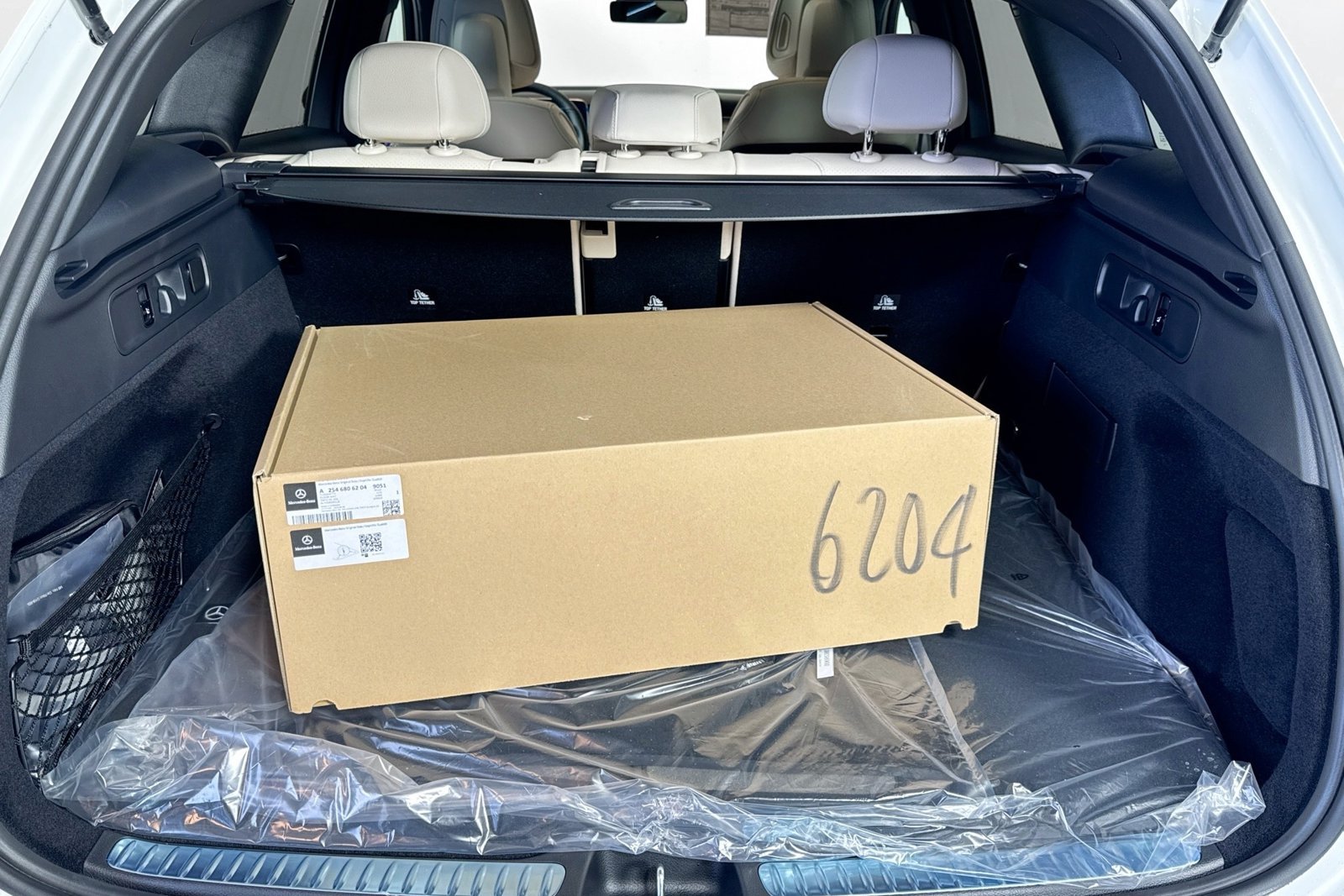 New 2026 Polar White Mercedes-Benz GLC 300 image 24
