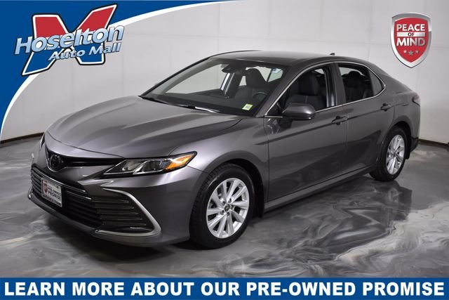 2022 Toyota Camry LE