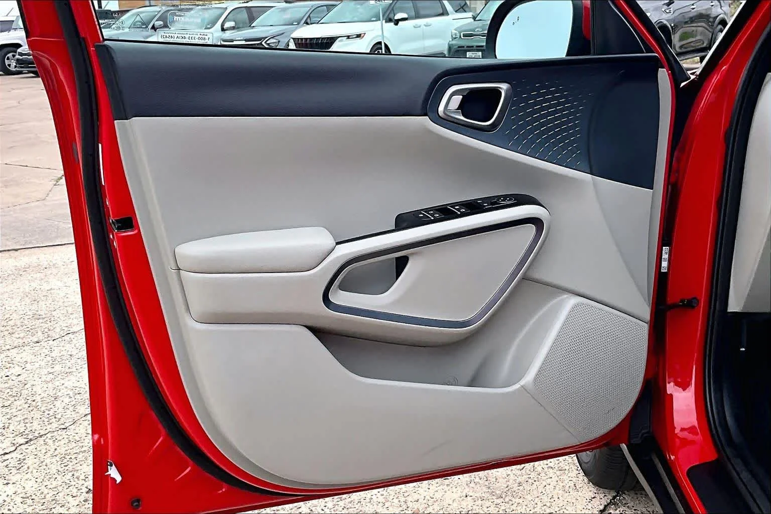 Used 2025 Inferno Red Kia EX image 21