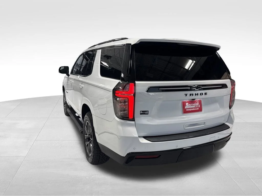 Used 2023 White Chevrolet Z71 image 5