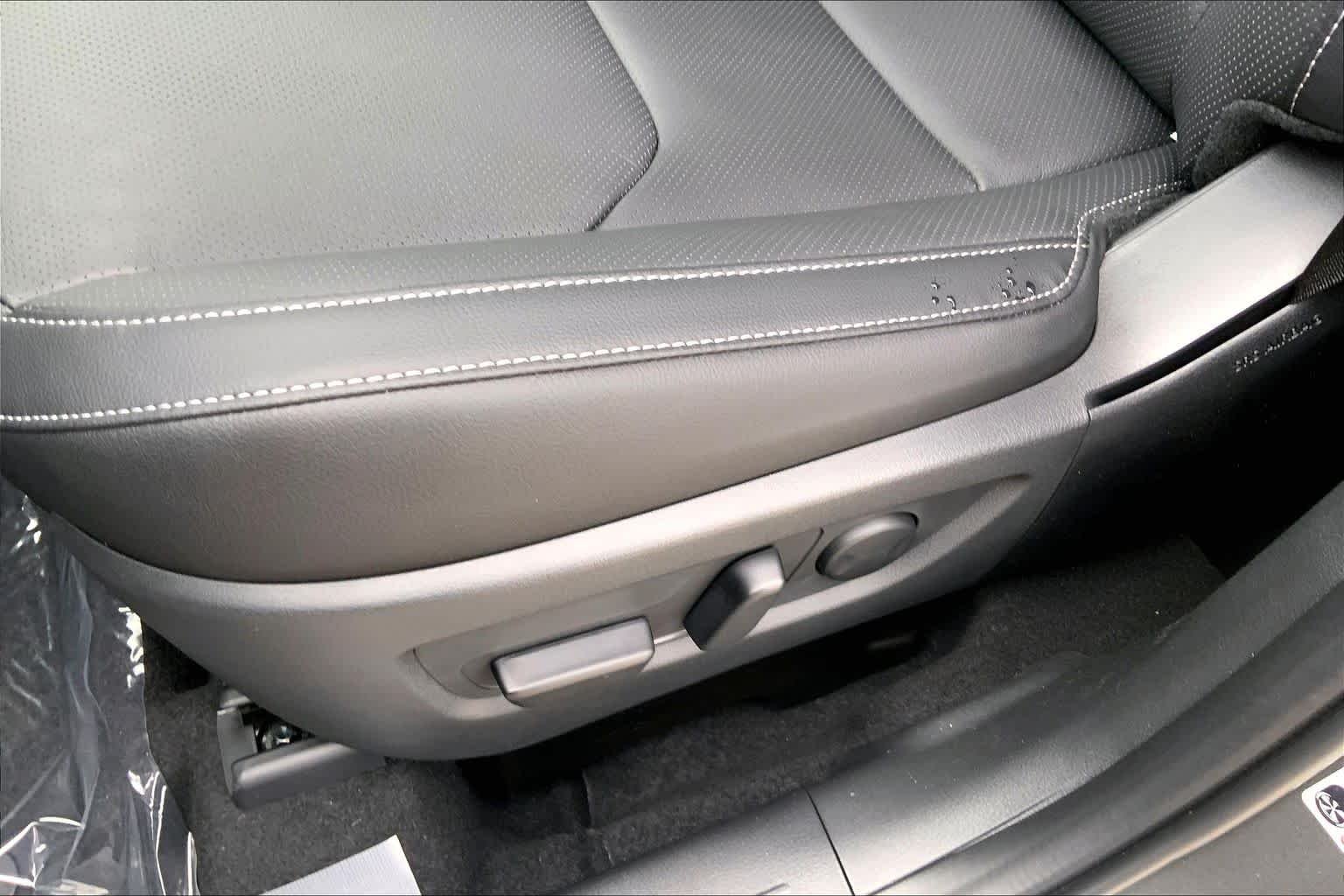 New 2026 Machine Gray Metallic Mazda 2.5 S Premium Plus AWD image 18