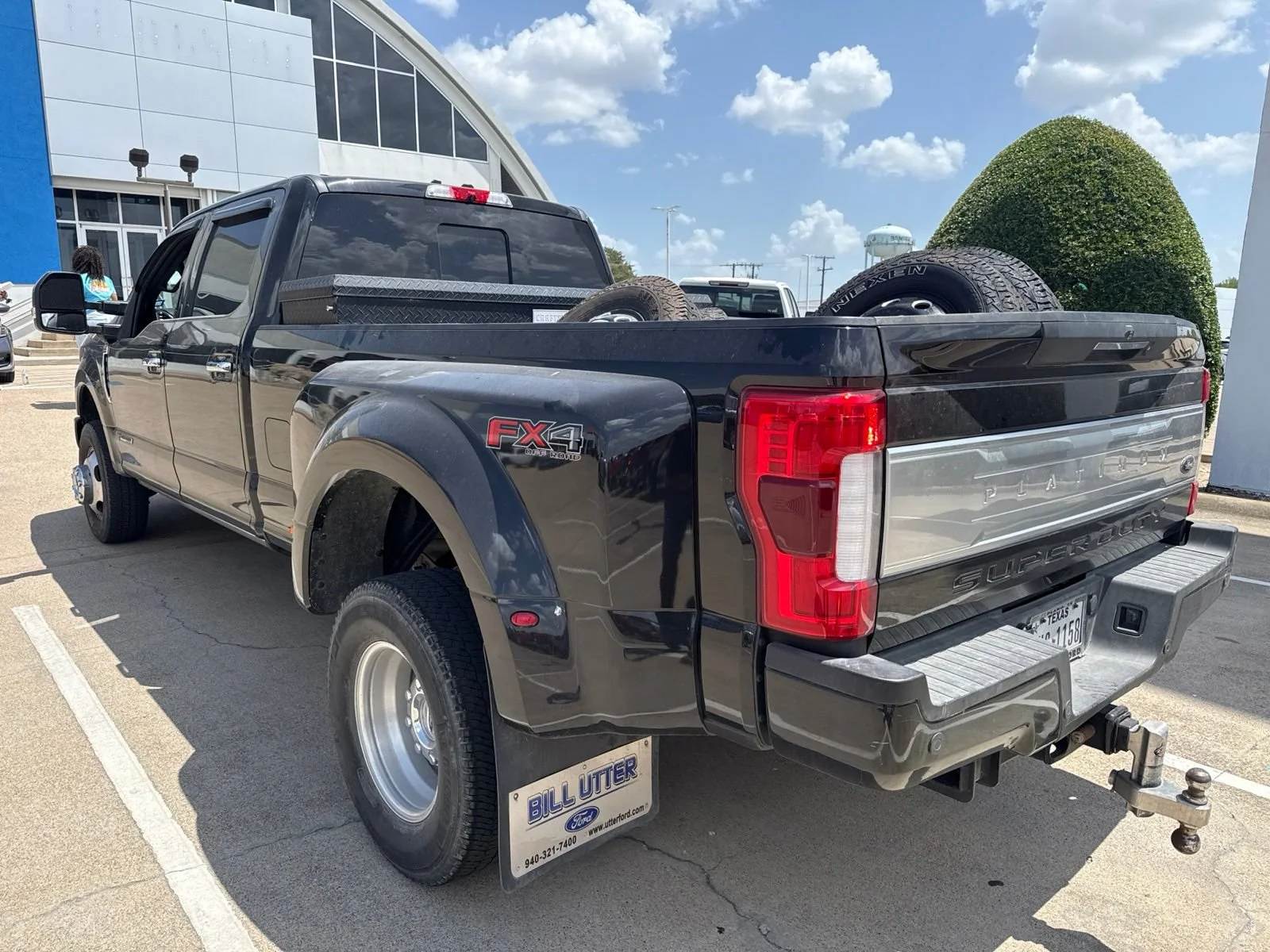 Used 2019 Black Ford Platinum image 10