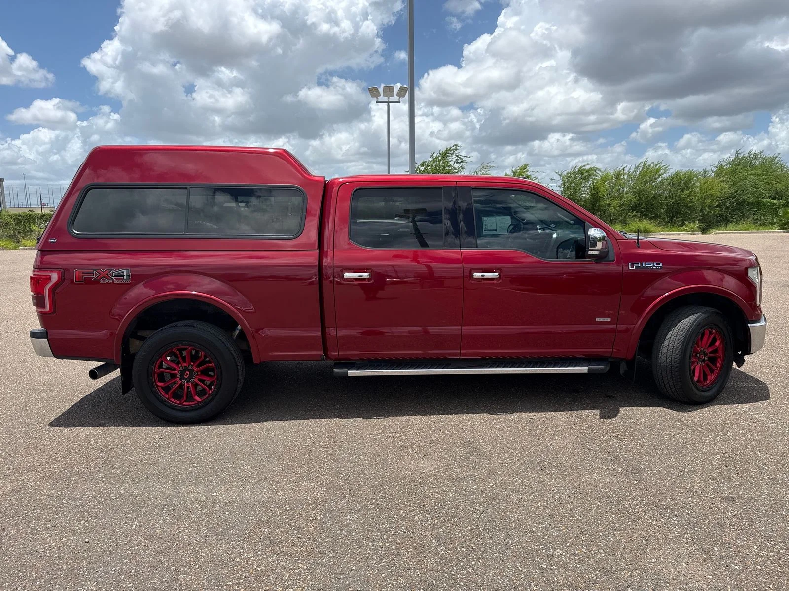 Used 2016 Red Ford Lariat image 9