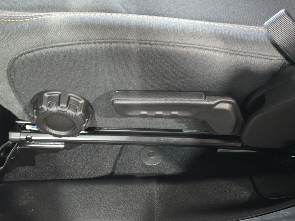 2026 Jeep Wrangler 4-Door Sport - Photo 19