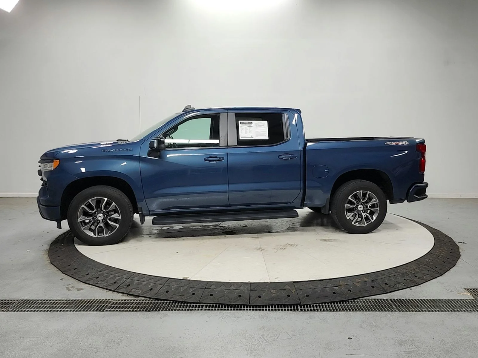 Used 2024 Blue Chevrolet RST image 5