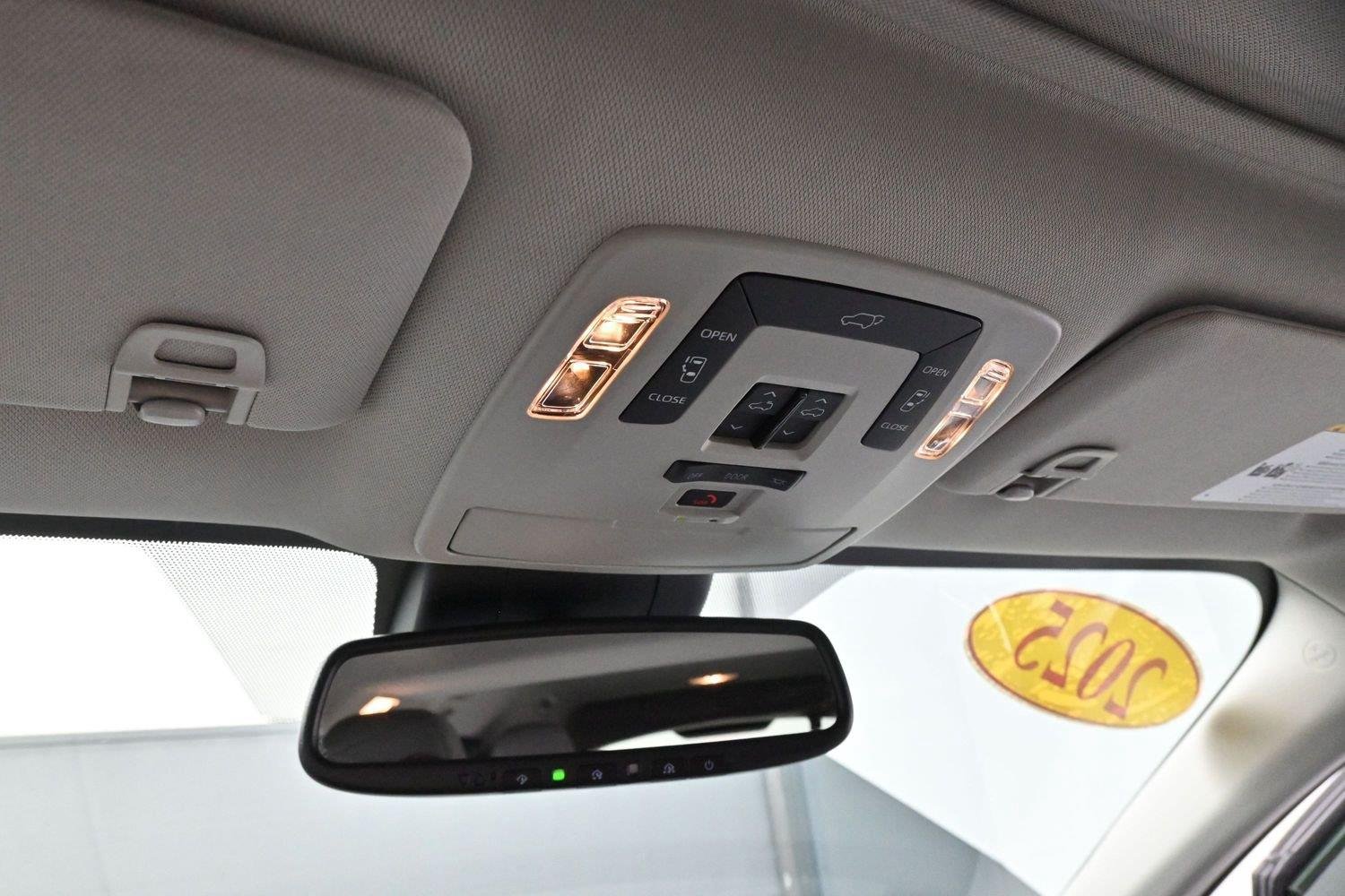 Used 2025 Cypress Toyota XLE 8-Passenger image 26