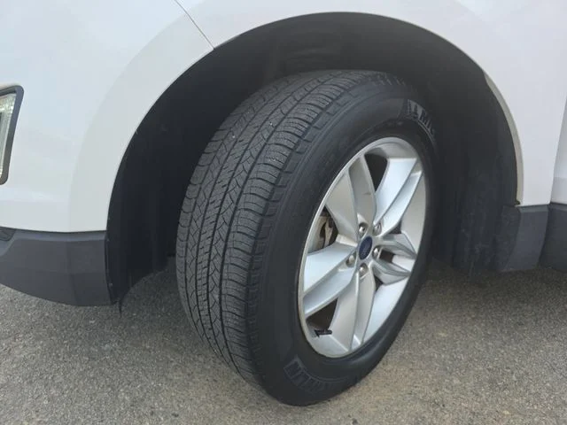 Used 2015 White Ford SEL image 31