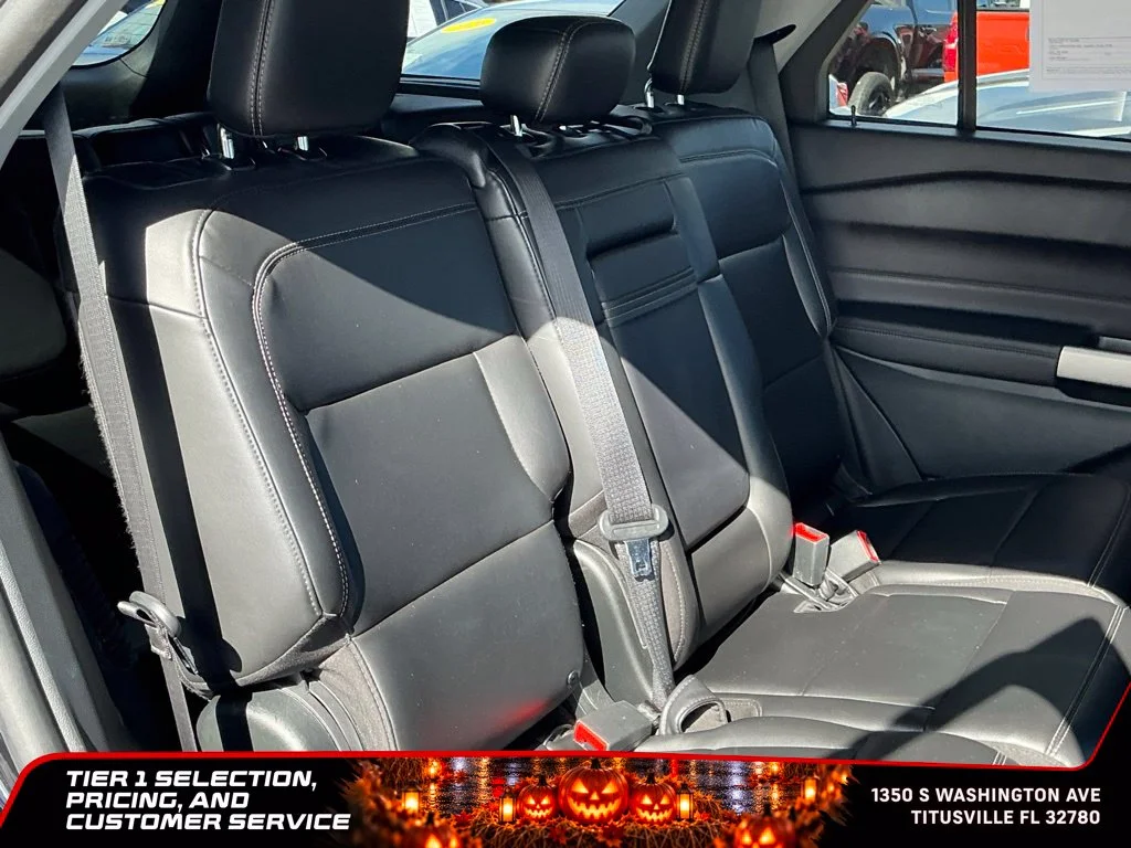 Used 2023 Black Ford XLT image 13