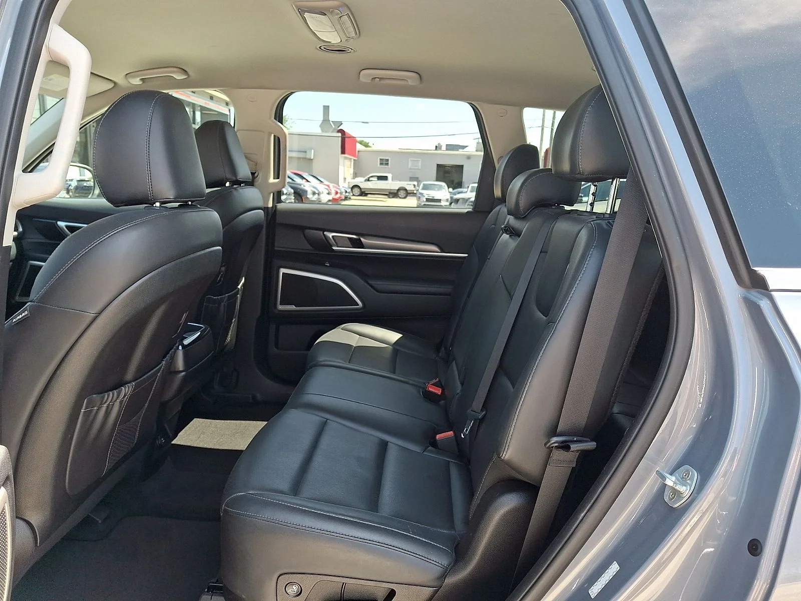Used 2020 Silver Kia LX image 10