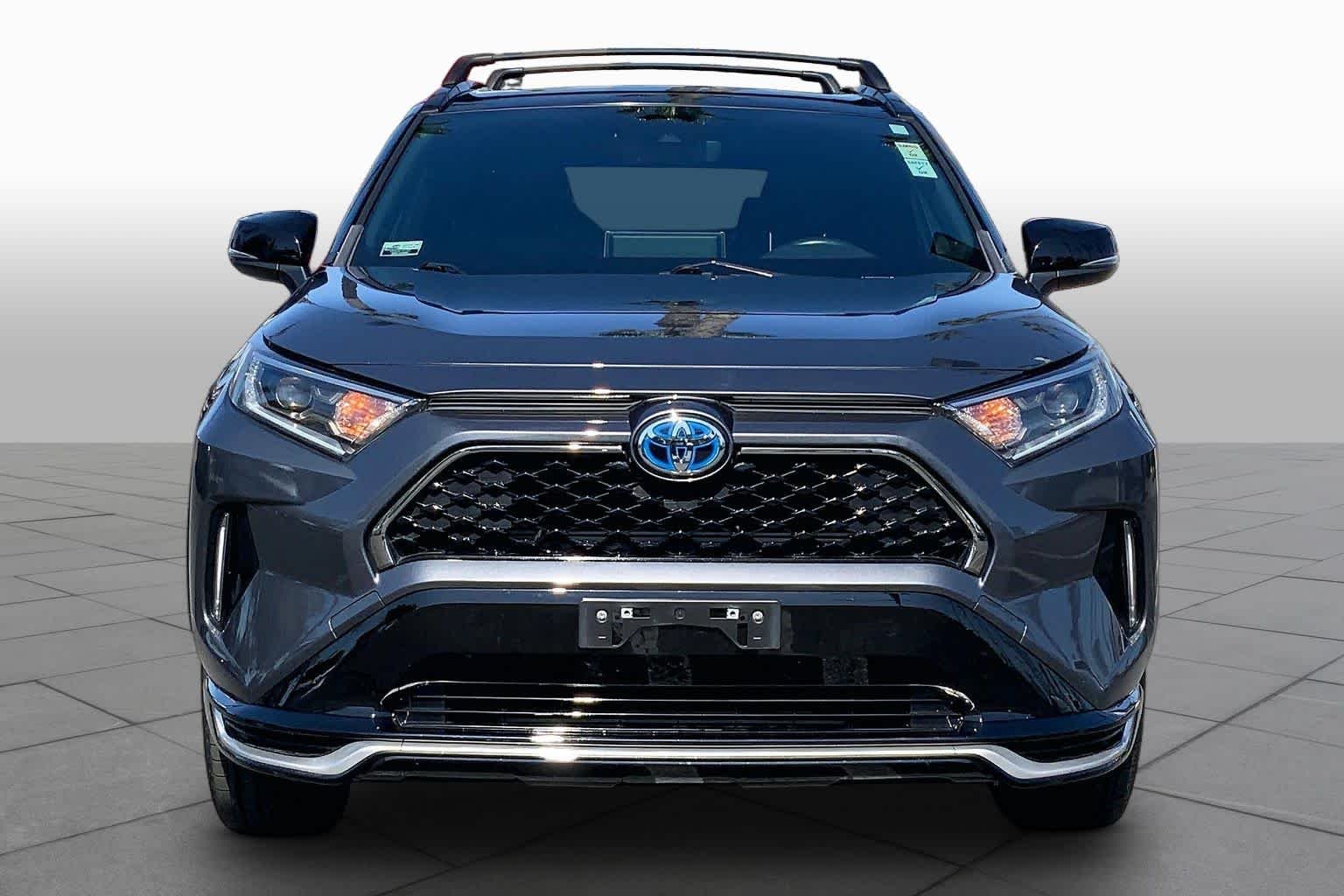 Used 2021 Magnetic Gray Metallic w/Midnight Black Roof Toyota XSE image 3