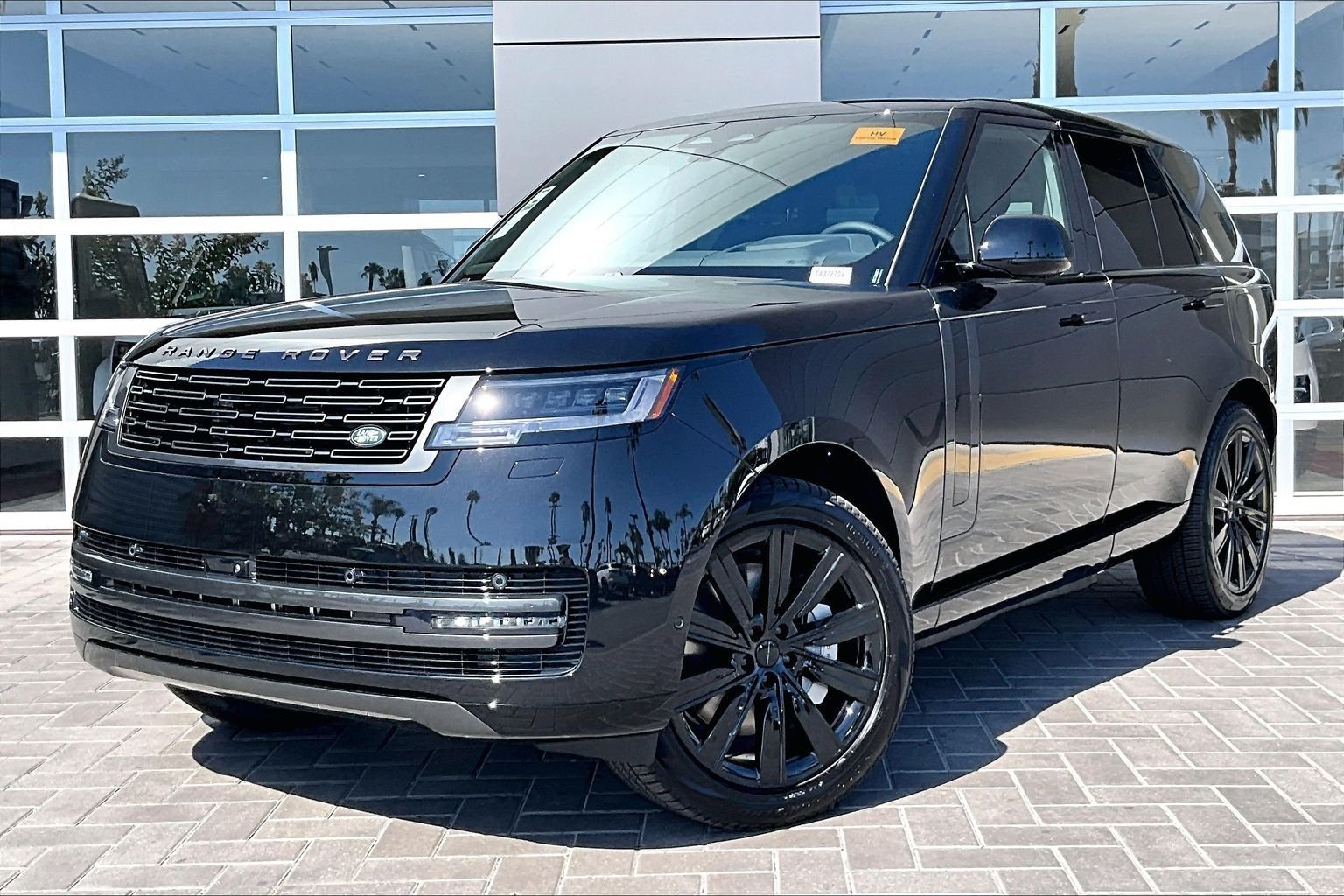 New 2026 Santorini Black Land Rover SE image 1
