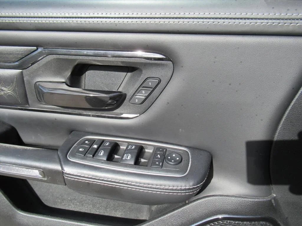Used 2022 White Ram Limited image 21