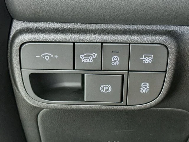 New 2027 White Hyundai SEL image 22