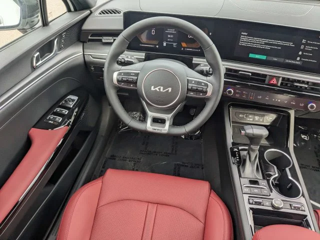 New 2027 Snow White Pearl Kia GT-Line image 15