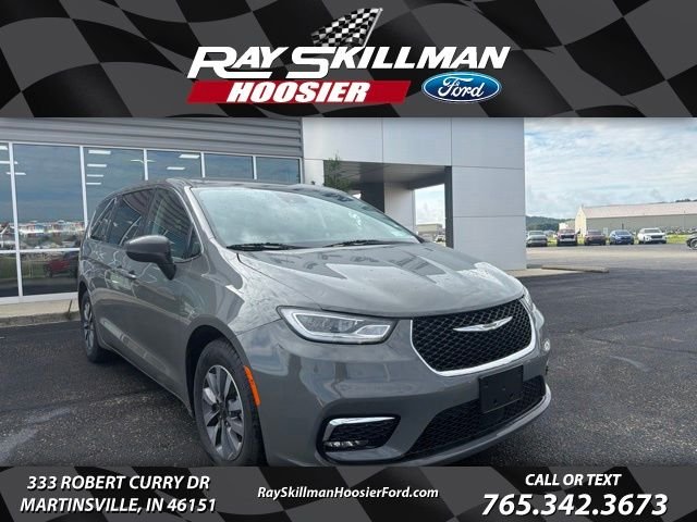 2023 Chrysler Pacifica Hybrid Touring L