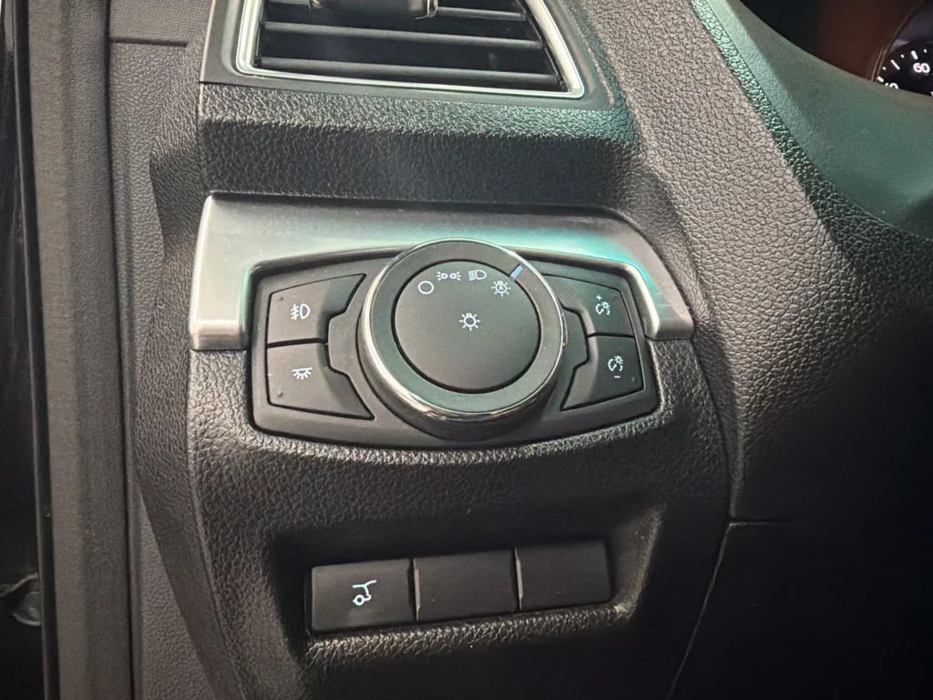 Used 2017 Black Ford Limited image 17