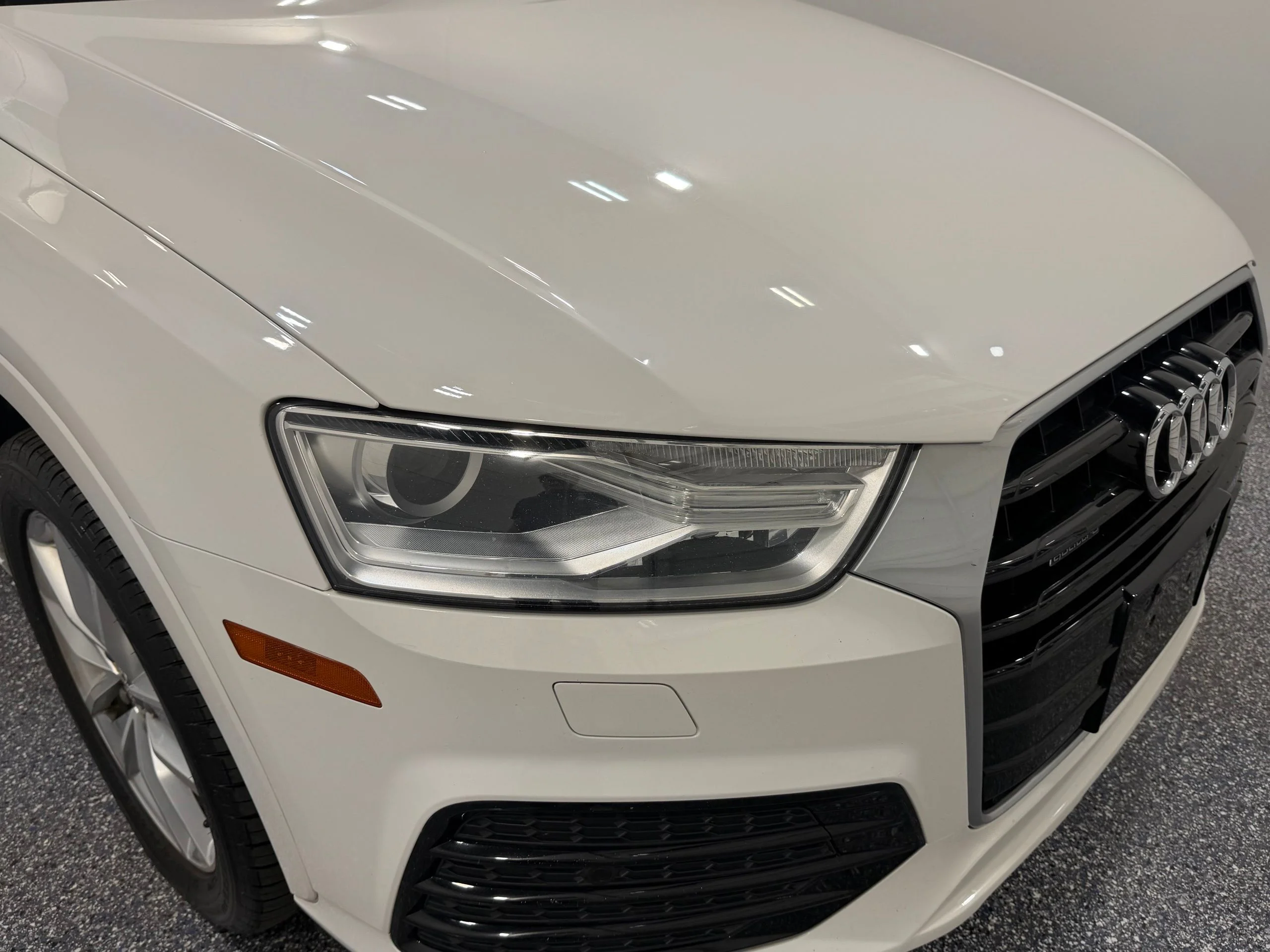 Used 2018 White Audi 2.0T Premium image 18