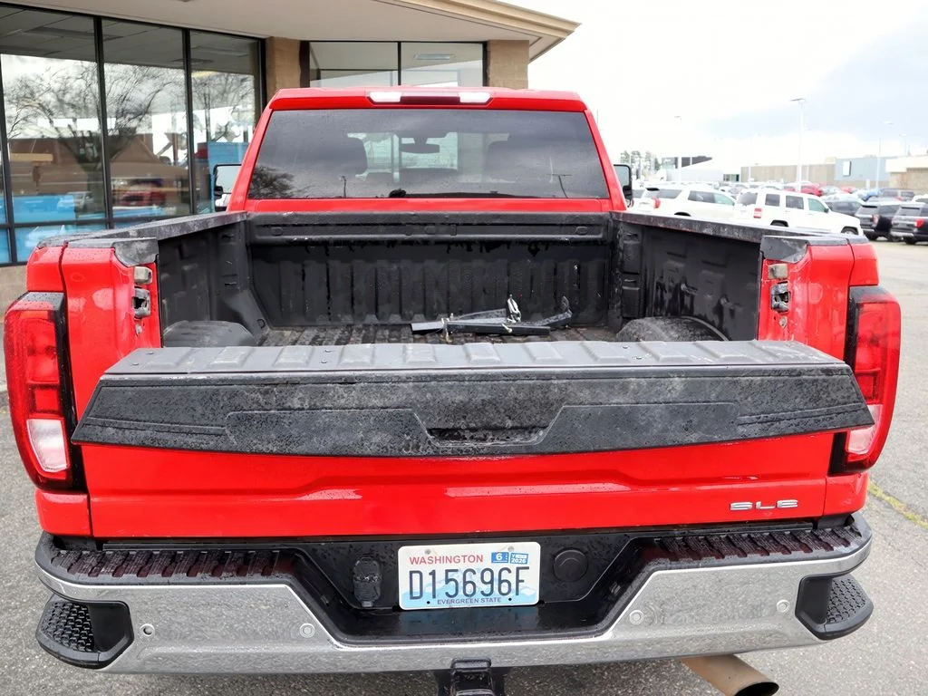 Used 2021 Cardinal Red GMC SLE image 9