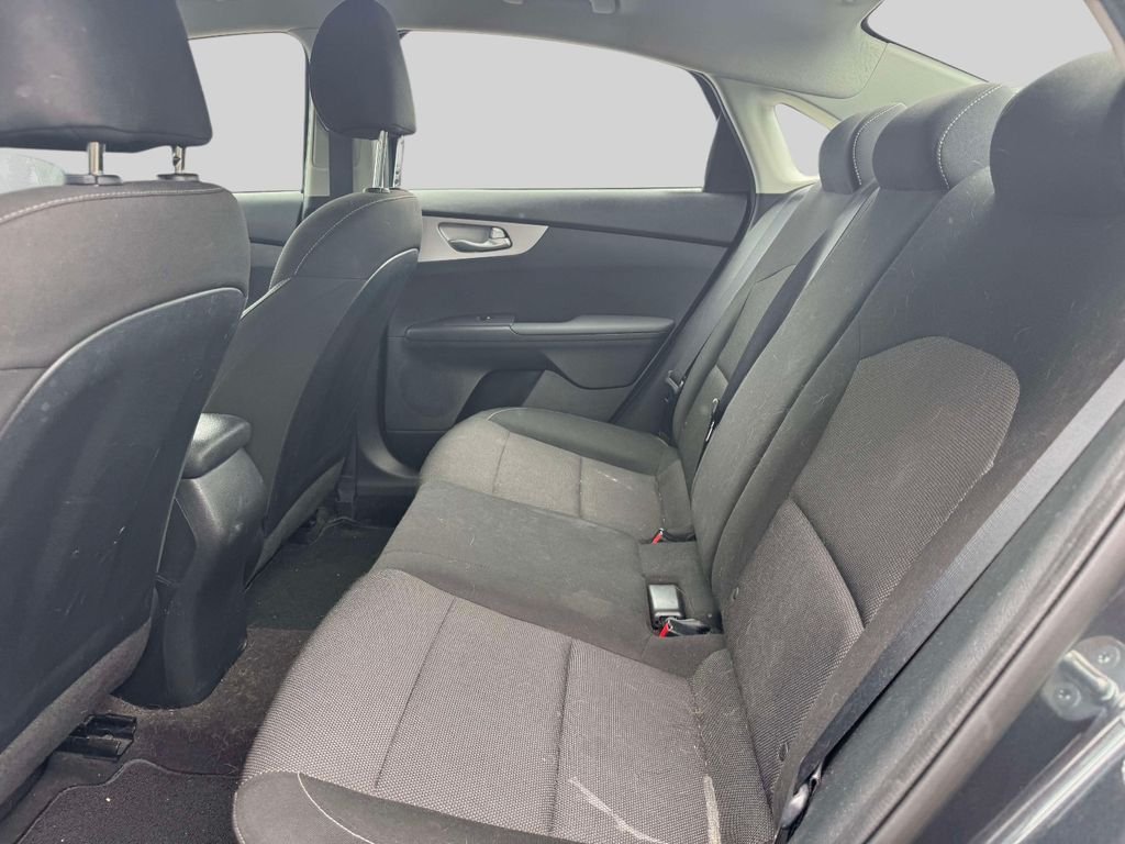 Used 2023 Gray Kia LXS image 10