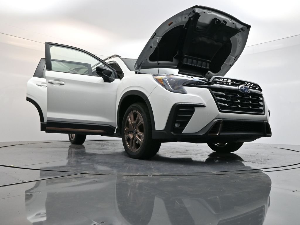 Used 2025 White Subaru Limited Bronze Edition image 41