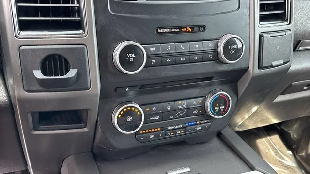 Used 2018 Gold Ford XLT image 30