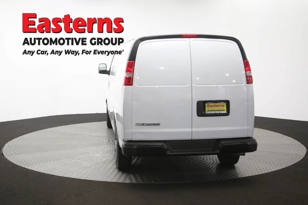 Used 2019 White Chevrolet Work Van image 38